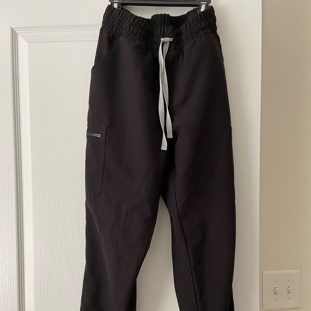 Figs scrubs! Lightly used, in great condition (UPDATED LISTING)